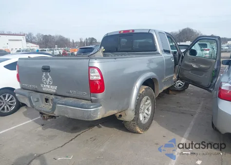 2005 Toyota Tundra Sr5 V8 z USA, uszkodzony, nr VIN 5TBBT44135S458655